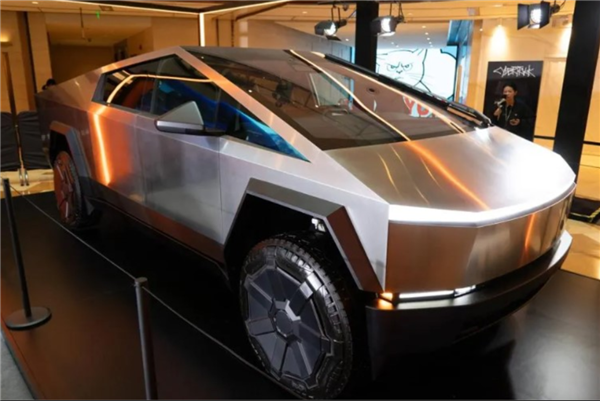 特斯拉4680电池黄了!曾毓群早告诉过马斯克:永远不会成功